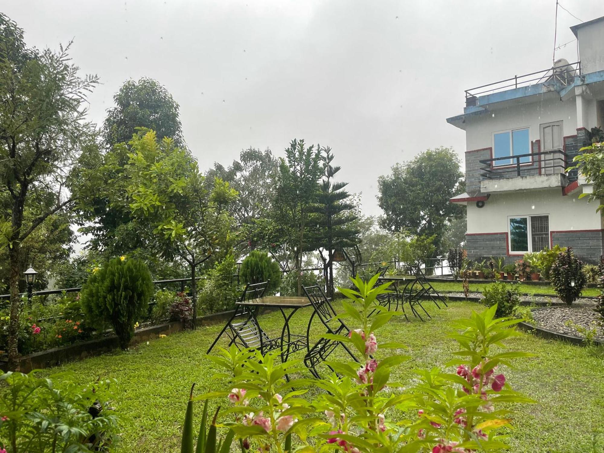 Himalaya Serene View Guest House & Farm Stay Deorāli 外观 照片